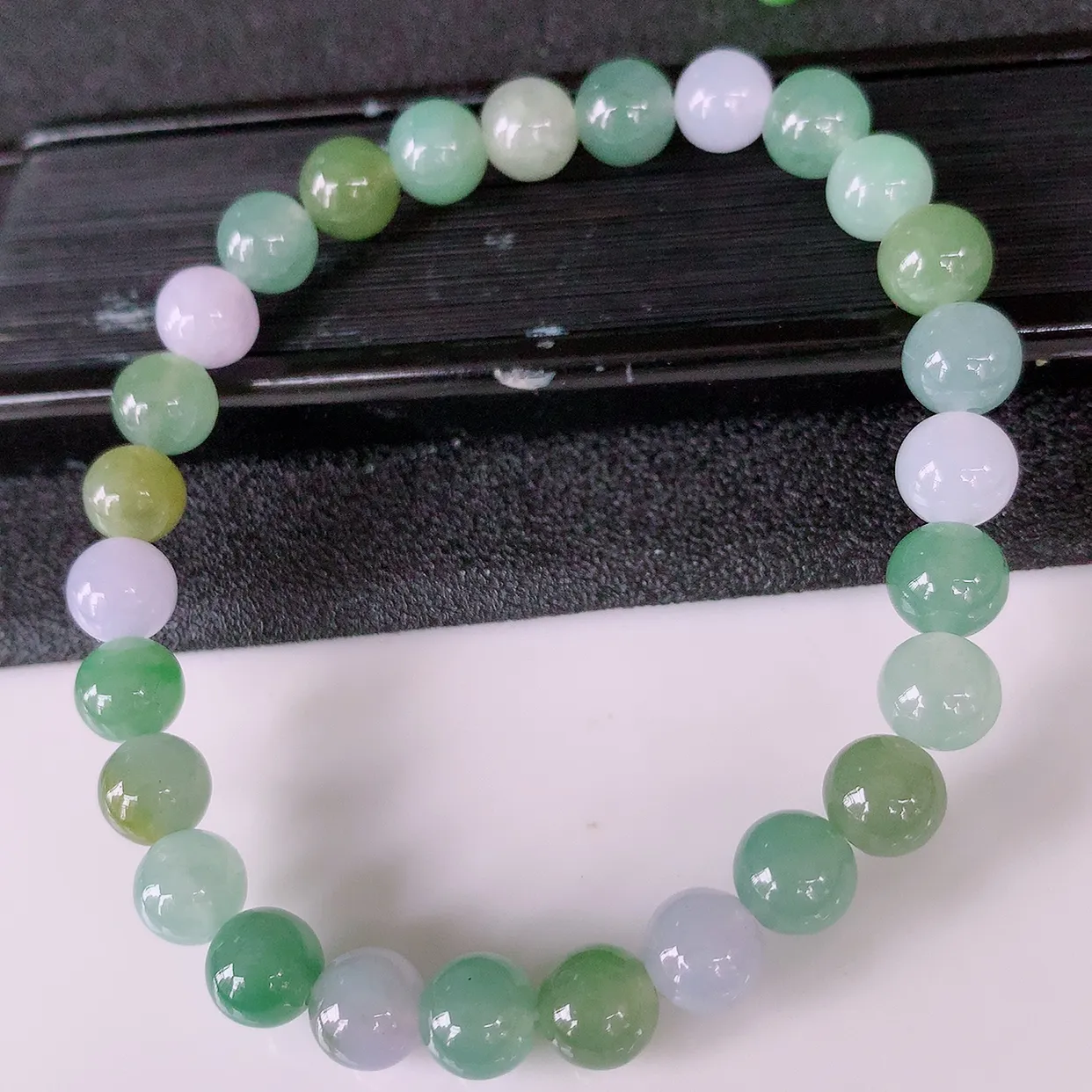 自然光实拍，冰润多宝翡翠手链，多彩翡翠手串，颜色丰富，料子细腻，高档大气，自戴送礼佳品！#46.24取一尺寸7