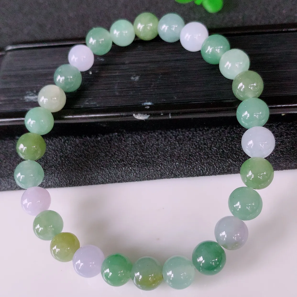 自然光实拍，冰润多宝翡翠手链，多彩翡翠手串，颜色丰富，料子细腻，高档大气，自戴送礼佳品！#46.24取一尺寸7