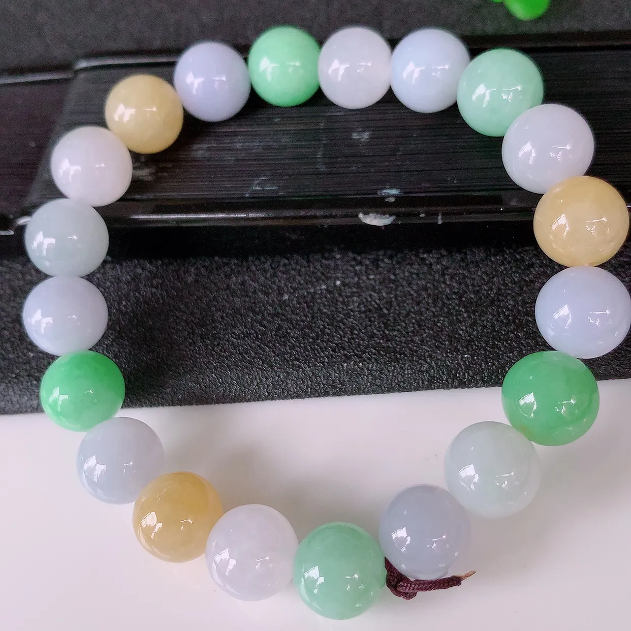 自然光实拍，冰润多宝翡翠手链，多彩翡翠手串，颜色丰富，料子细腻，高档大气，自戴送礼佳品！#46.24取一尺寸9.8