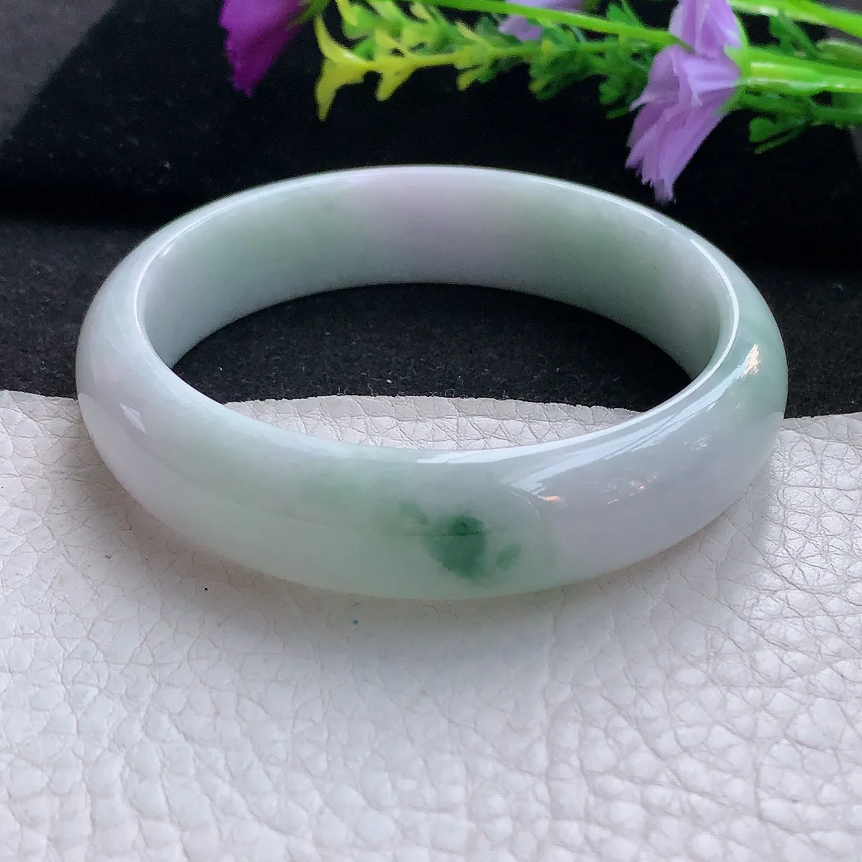 Ee大圈口59*12.8*7.3平安镯 天然翡翠A货手镯淡绿宽边正圈玉镯子