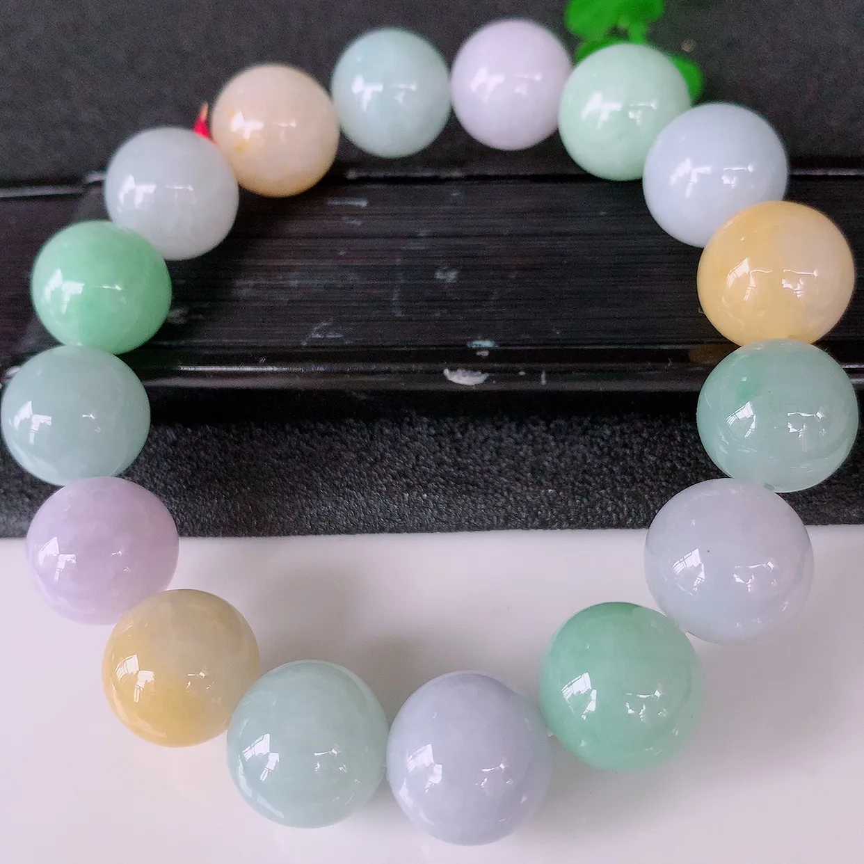 自然光实拍，冰润多宝翡翠手链，多彩翡翠手串，颜色丰富，料子细腻，高档大气，自戴送礼佳品！#46.24