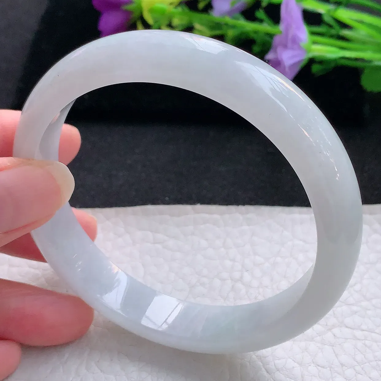 nr大圈口63*13.3*7.5平安镯 天然翡翠A货手镯淡绿宽边正圈玉镯子