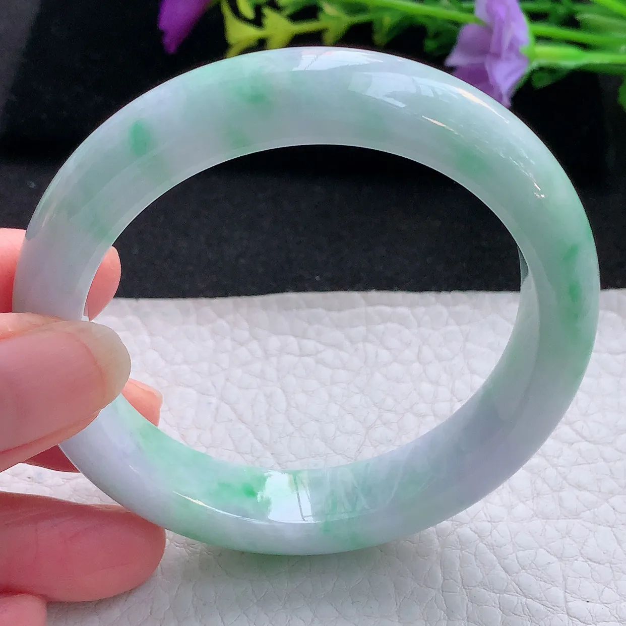 Ee实拍55.5*12.5*8.8平安镯 天然翡翠A货手镯飘绿宽边正圈玉镯子