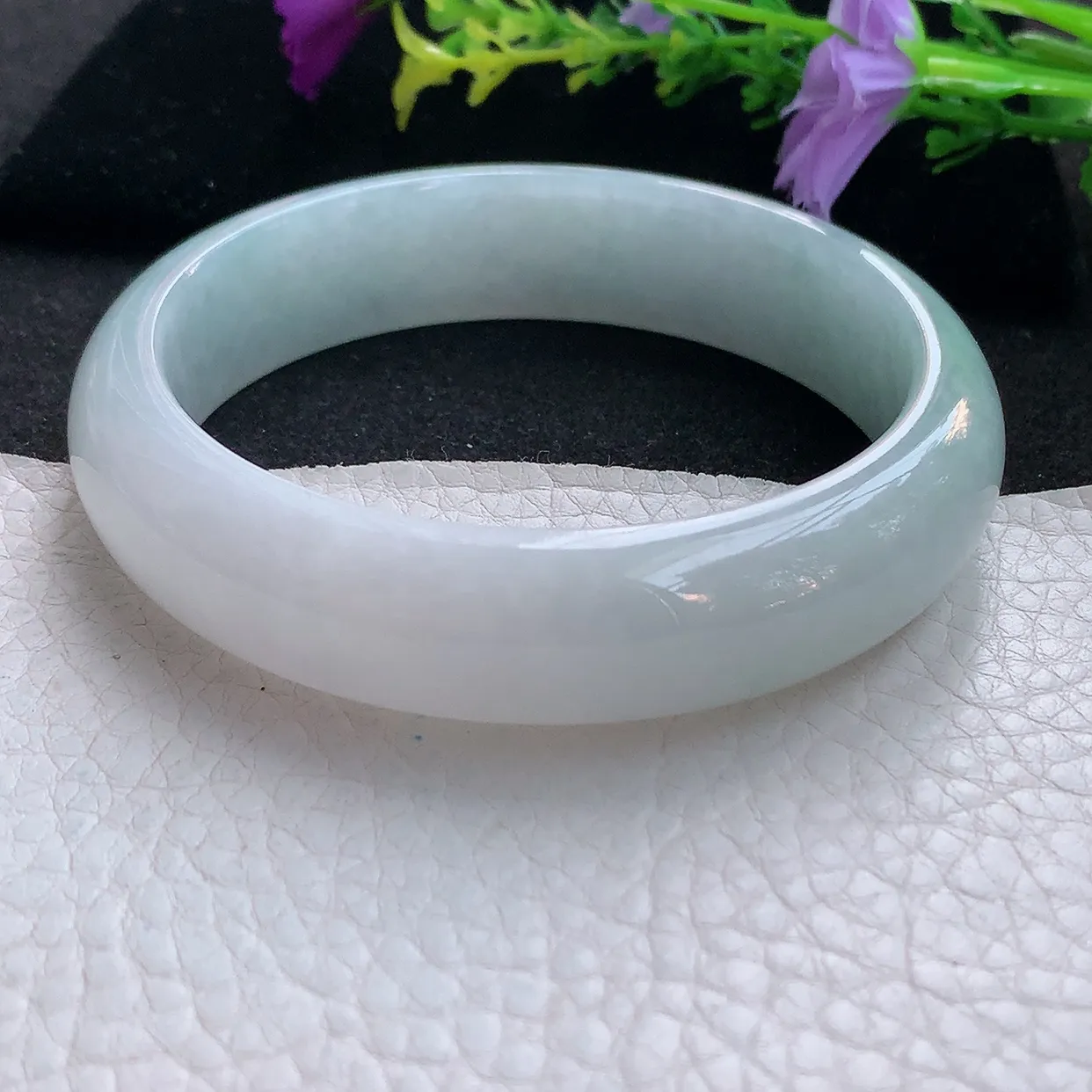 nr大圈口62*15.88.5轮胎平安镯 天然翡翠A货手镯淡绿加宽正圈玉镯子