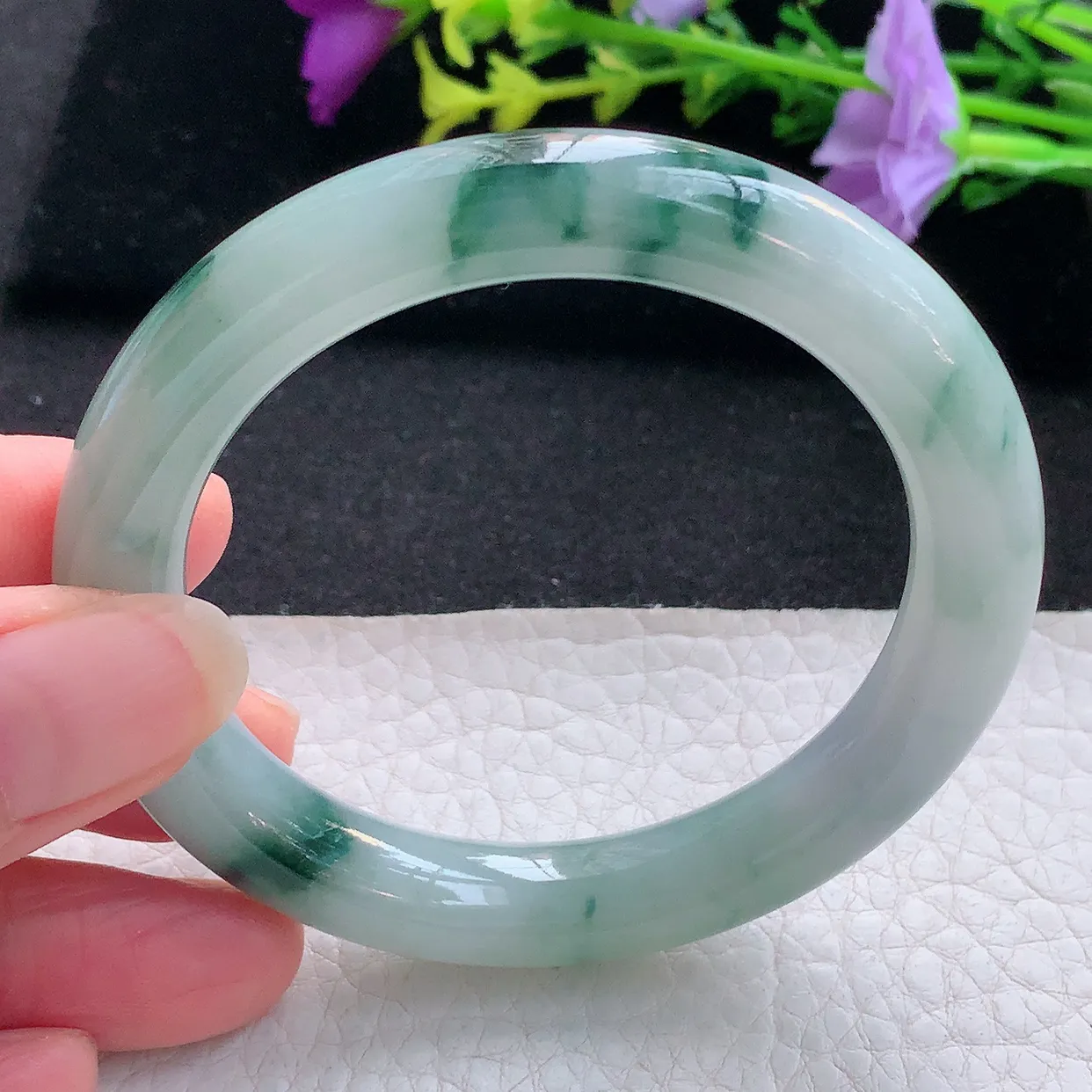 Ee大圈口53*10*9.2圆镯 天然翡翠A货手镯飘花圆条玉镯子福镯