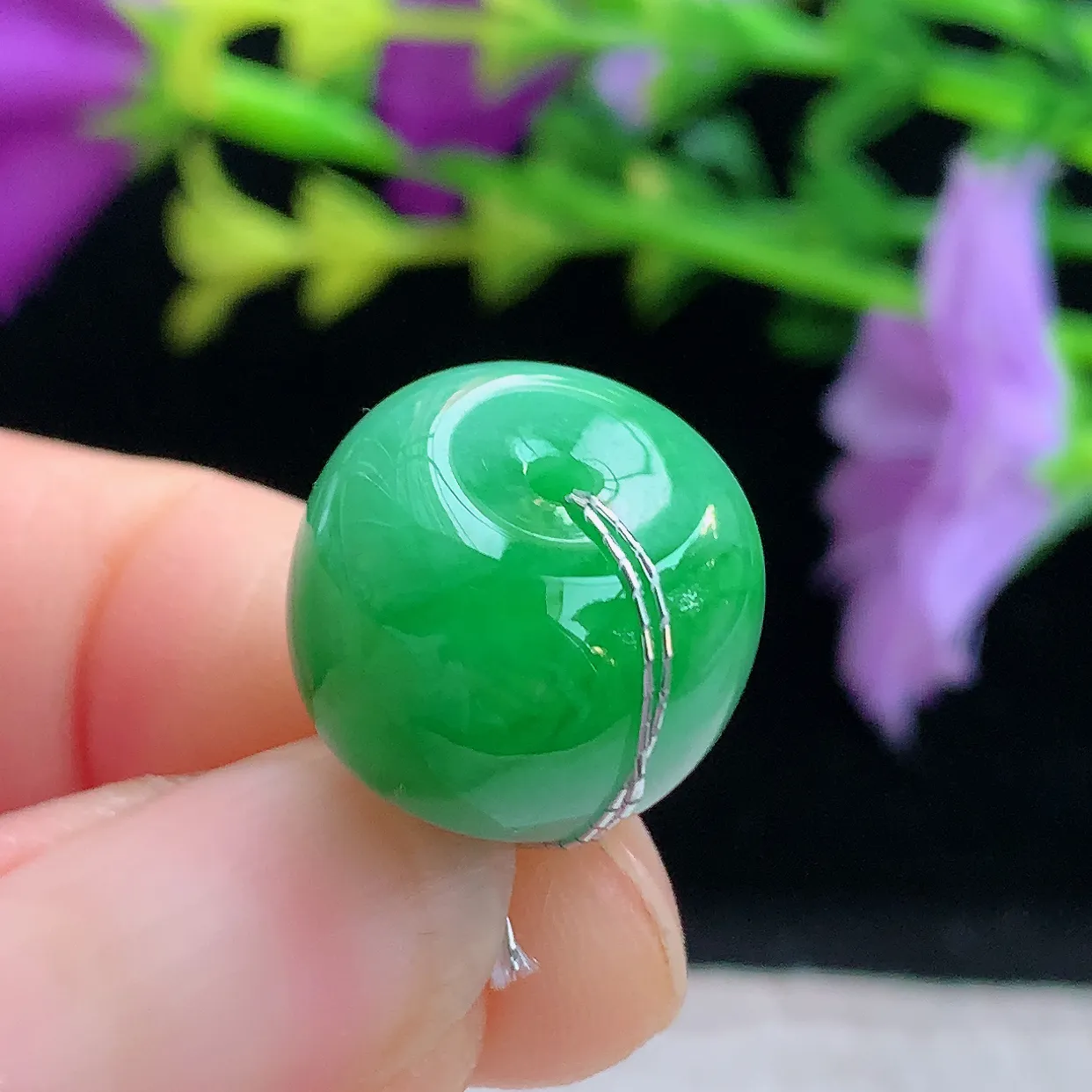 xqa实拍15*12缅甸翡翠飘阳绿转运珠玉坠 路路通锁骨坠