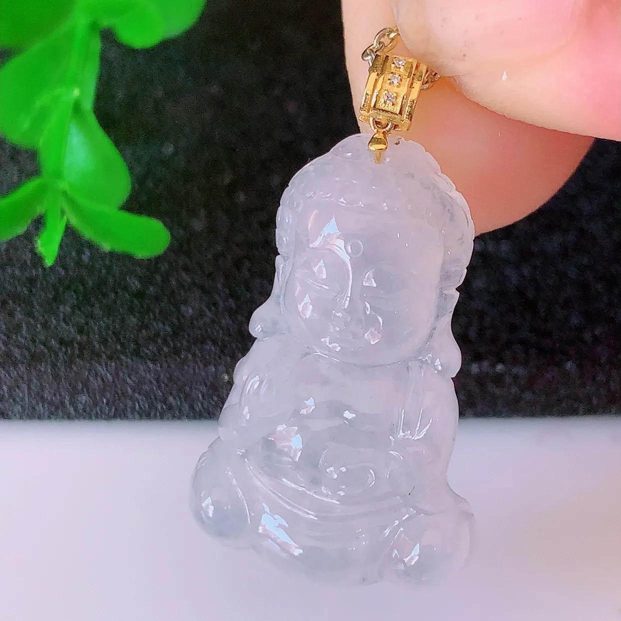 18K金镶嵌冰种翡翠保平安宝宝佛吊坠，一生平安，玉质莹润，佩戴佳品，#60.26