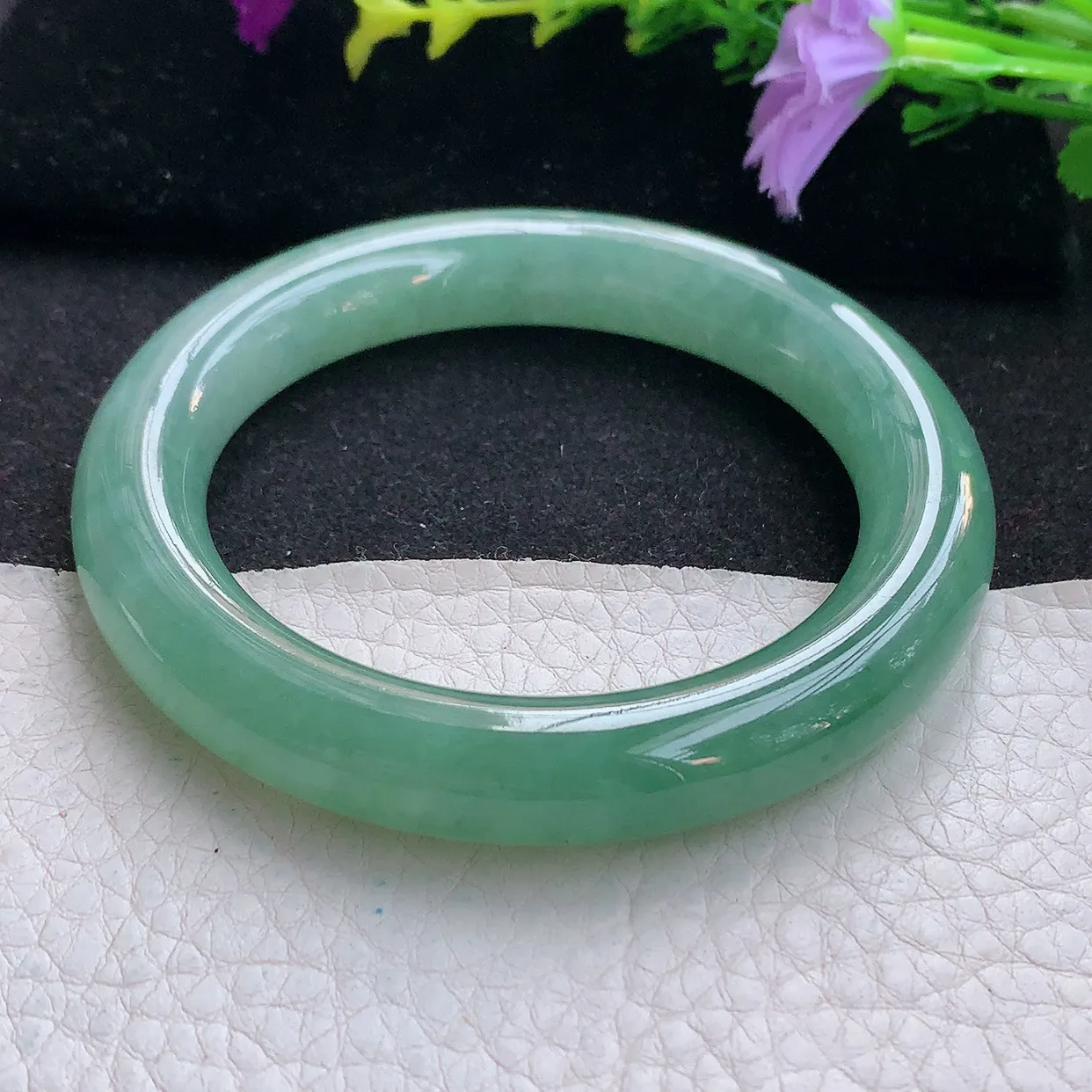 r实拍55*10.8圆条镯天然翡翠A货手镯满绿晴水正圈玉镯子福镯