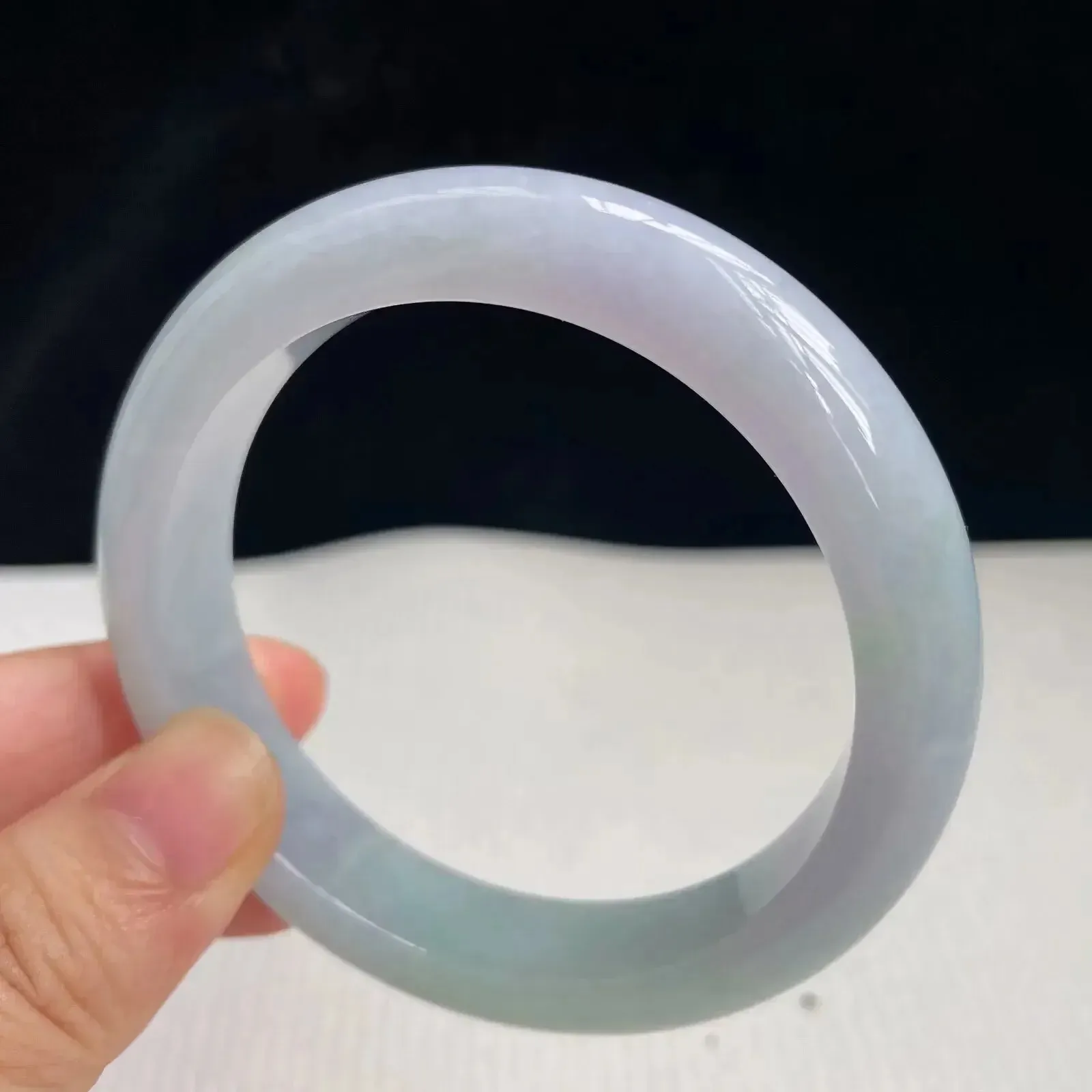 53.7mm自然光拍摄天然翡翠紫罗兰好种水正圈手镯 51.09克