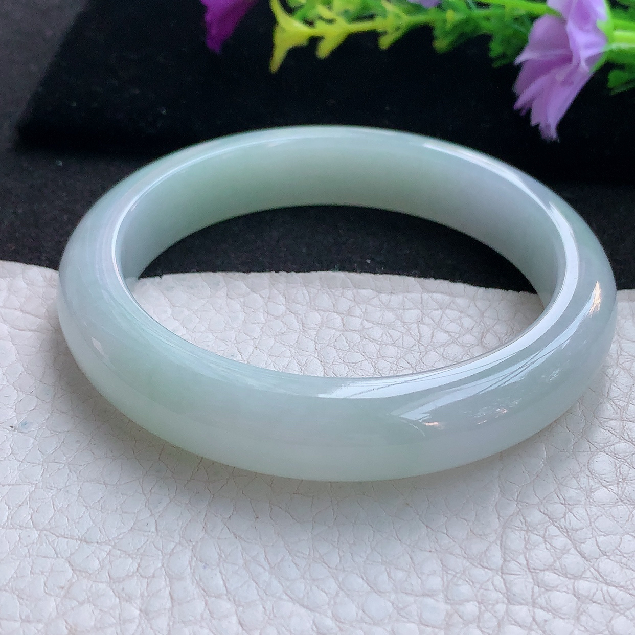 xx大圈口59*12.2*9平安镯 天然翡翠A货手镯冰润淡绿宽边正圈玉镯子