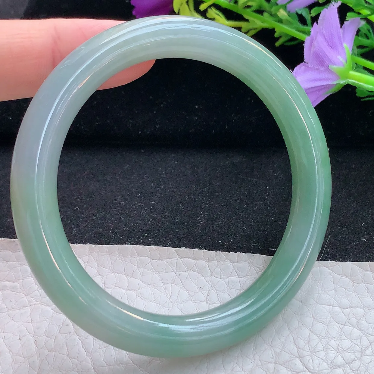 xh实拍56*9*8.8圆条镯 天然翡翠A货手镯油绿叮当镯 美人圆镯