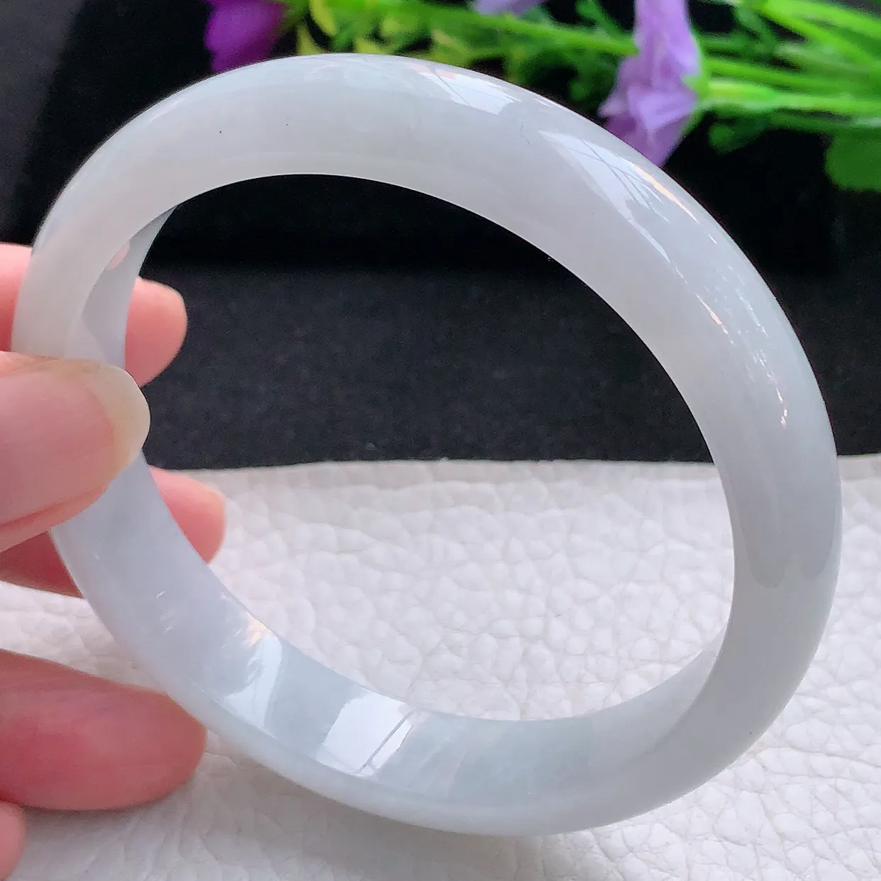 nr大圈口63*13.3*7.5平安镯 天然翡翠A货手镯淡绿宽边正圈玉镯子