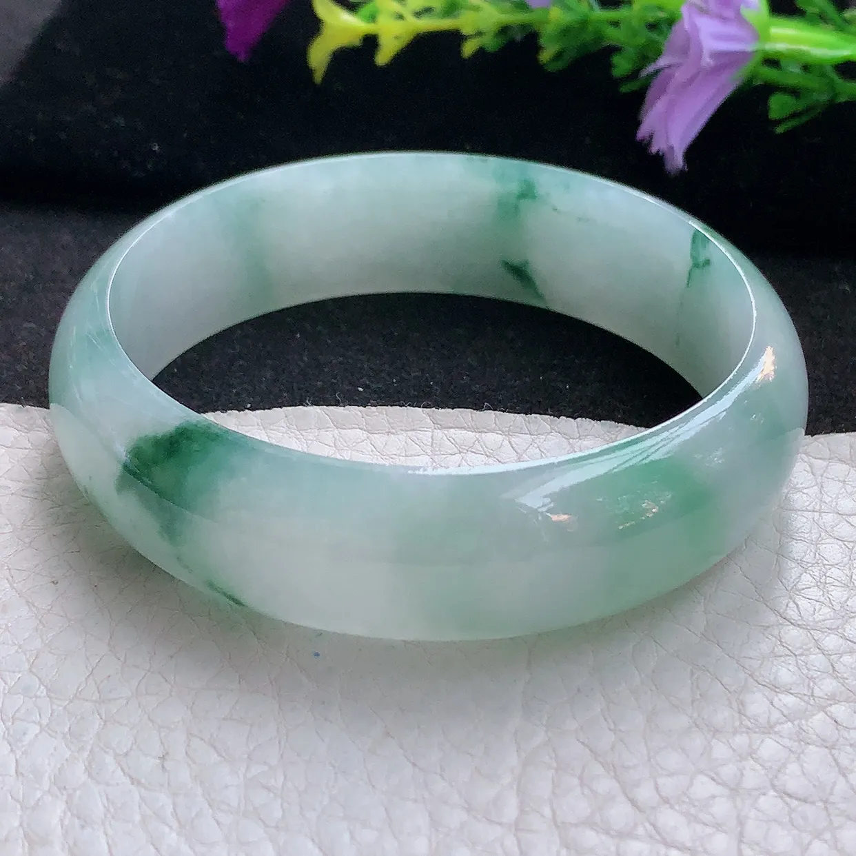 Js实拍59.5*16.8*6.5大圈口轮胎天然翡翠A货手镯冰透飘花宽边正圈玉镯子