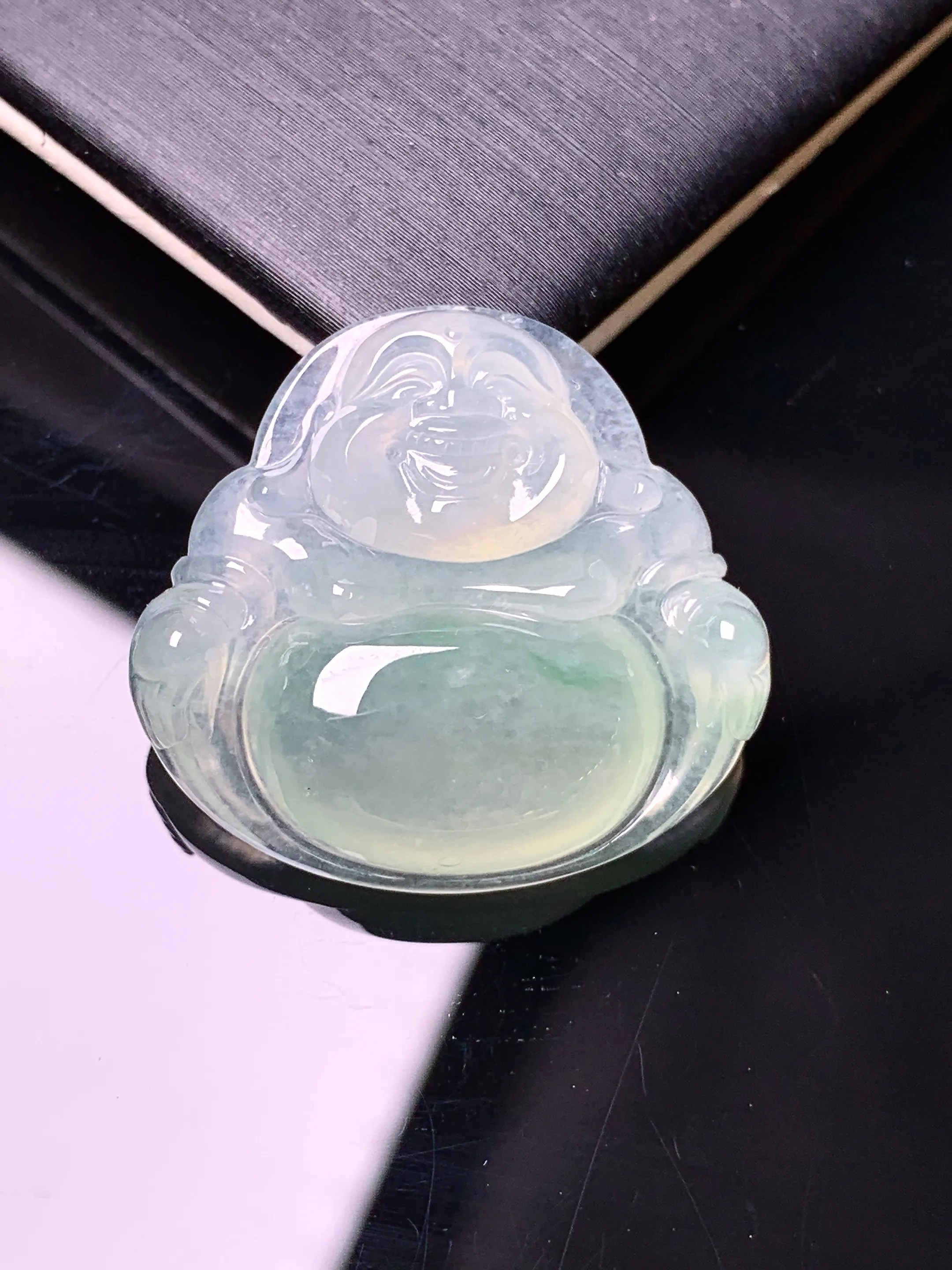 冰种佛公吊坠 玉质细腻 色泽清新艳丽 整体尺寸25*27.3*6.2