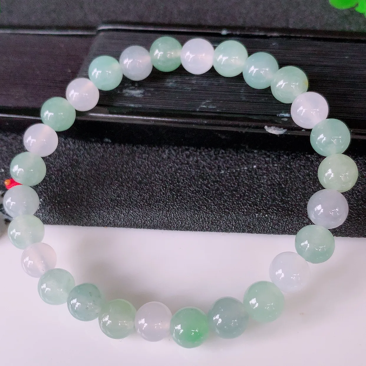 自然光实拍，冰种多宝翡翠手链，多彩翡翠手串，颜色丰富，料子细腻，高档大气，自戴送礼佳品！#46.24取一尺寸7.2