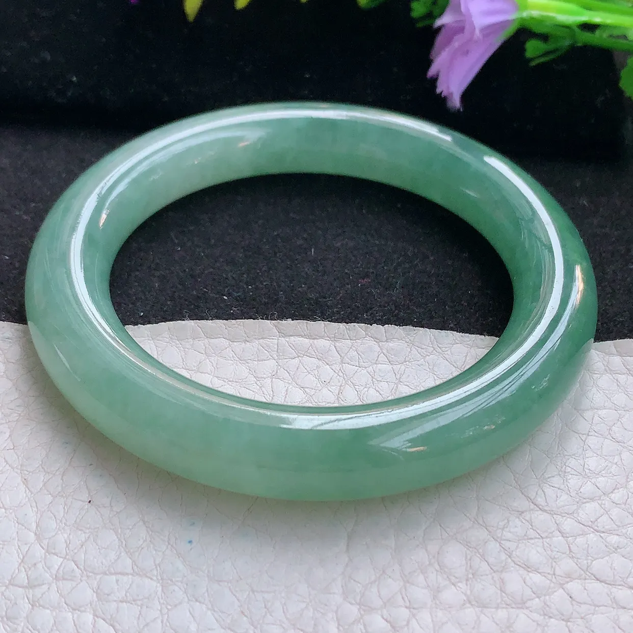 r实拍55*10.8圆条镯天然翡翠A货手镯满绿晴水正圈玉镯子福镯