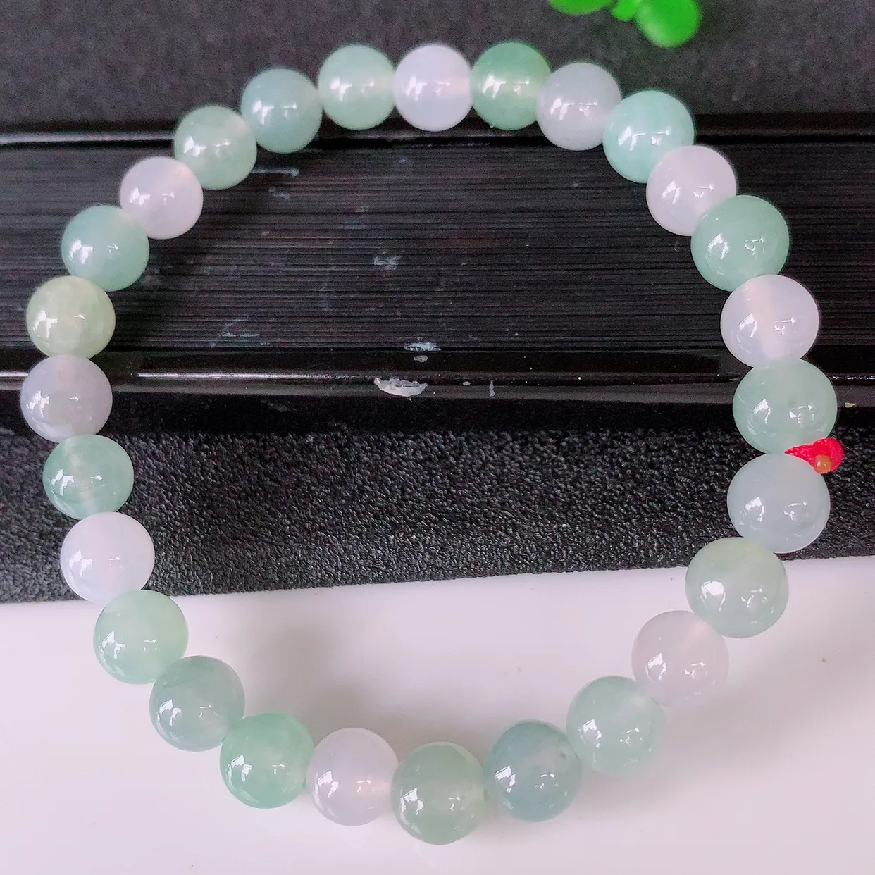 自然光实拍，冰种多宝翡翠手链，多彩翡翠手串，颜色丰富，料子细腻，高档大气，自戴送礼佳品！#46.24取一尺寸7.2