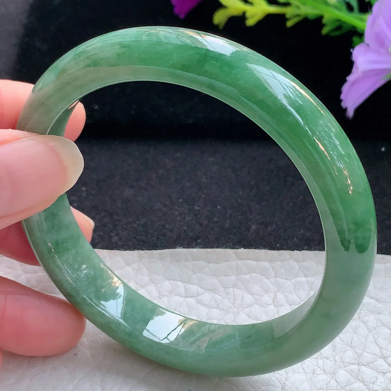 xx大圈口56.5*12*7.6平安镯 天然翡翠A货手镯油绿飘花宽边正圈玉镯子