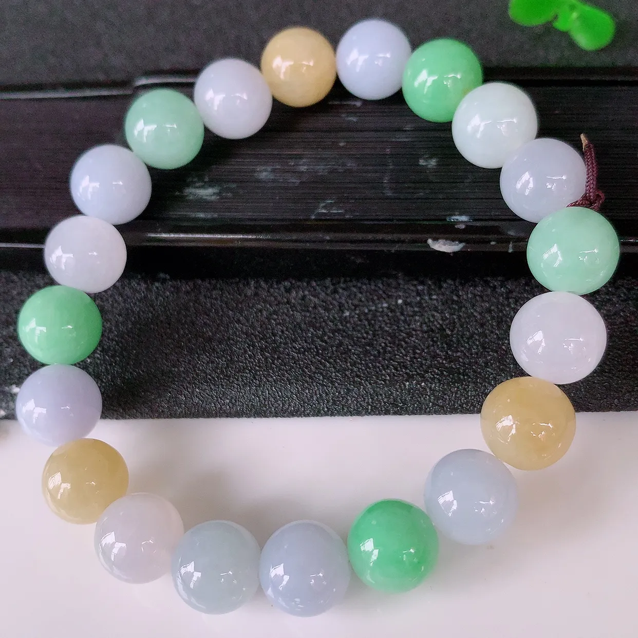 自然光实拍，冰润多宝翡翠手链，多彩翡翠手串，颜色丰富，料子细腻，高档大气，自戴送礼佳品！#46.24取一尺寸9.8