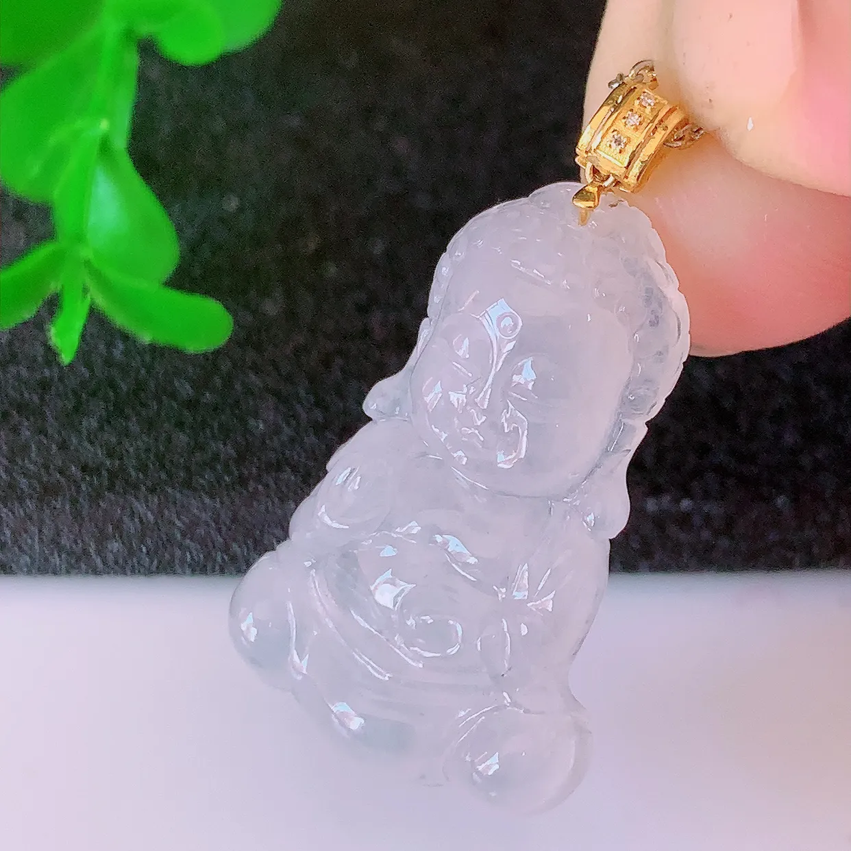 18K金镶嵌冰种翡翠保平安宝宝佛吊坠，一生平安，玉质莹润，佩戴佳品，#60.26