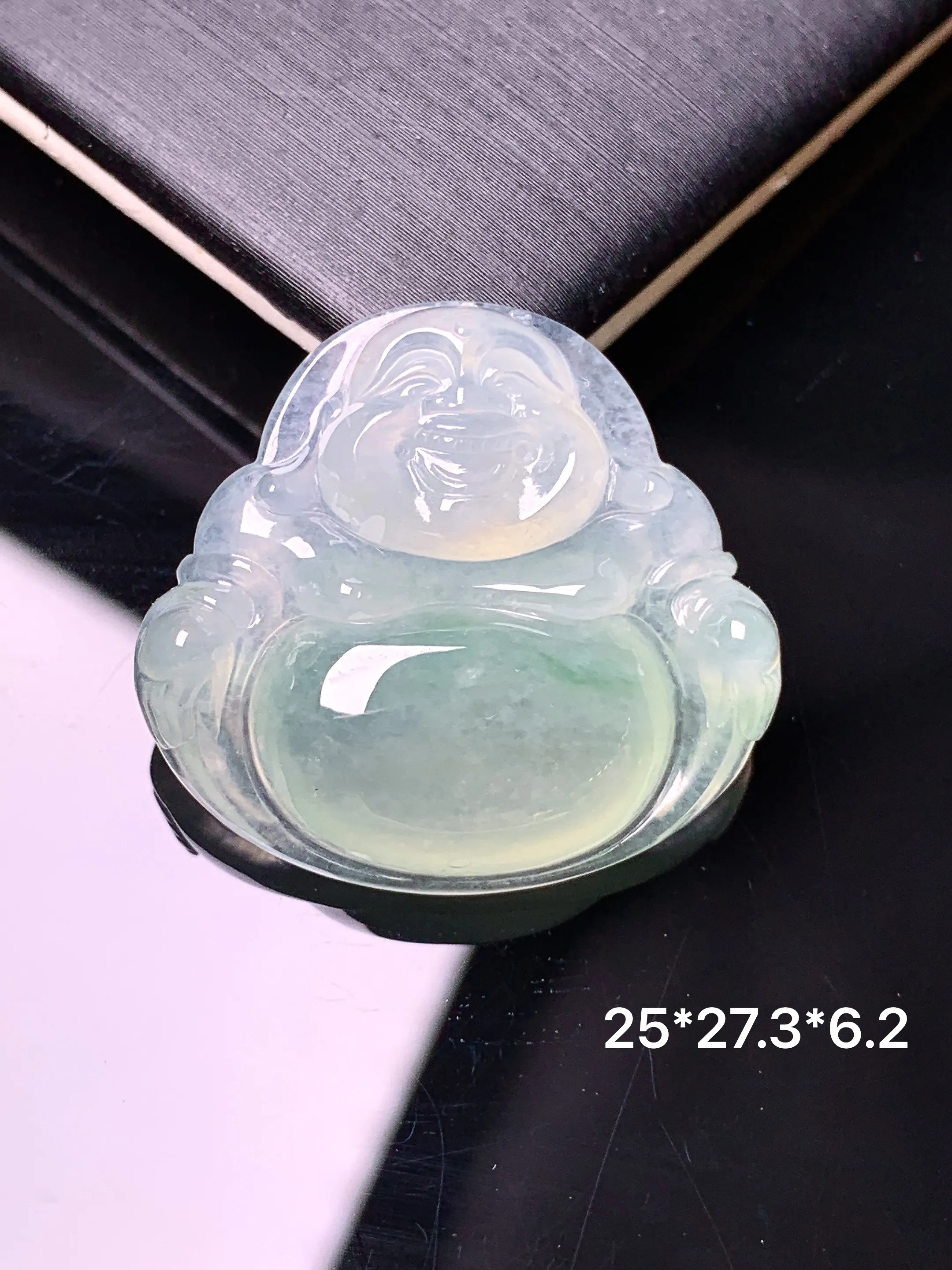 冰种佛公吊坠 玉质细腻 色泽清新艳丽 整体尺寸25*27.3*6.2