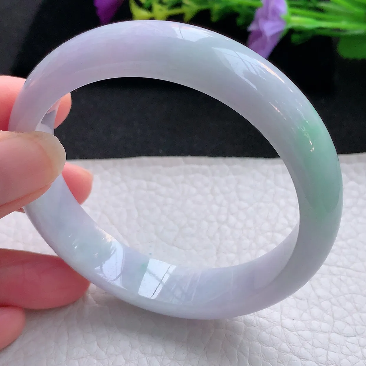 Ee大圈口59.3*14*7.8平安镯 天然翡翠A货手镯淡绿淡紫宽边正圈玉镯子