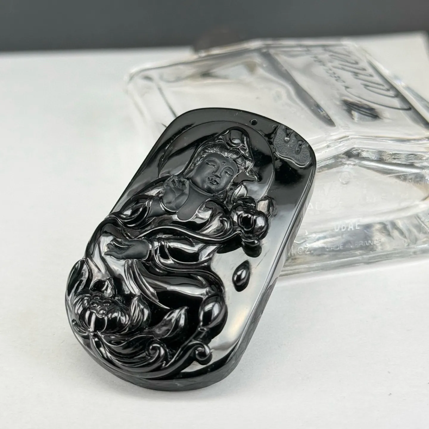 精品墨翠自在观音 种好色正 黑度极好 打灯通透 油性十足  尺寸54.6