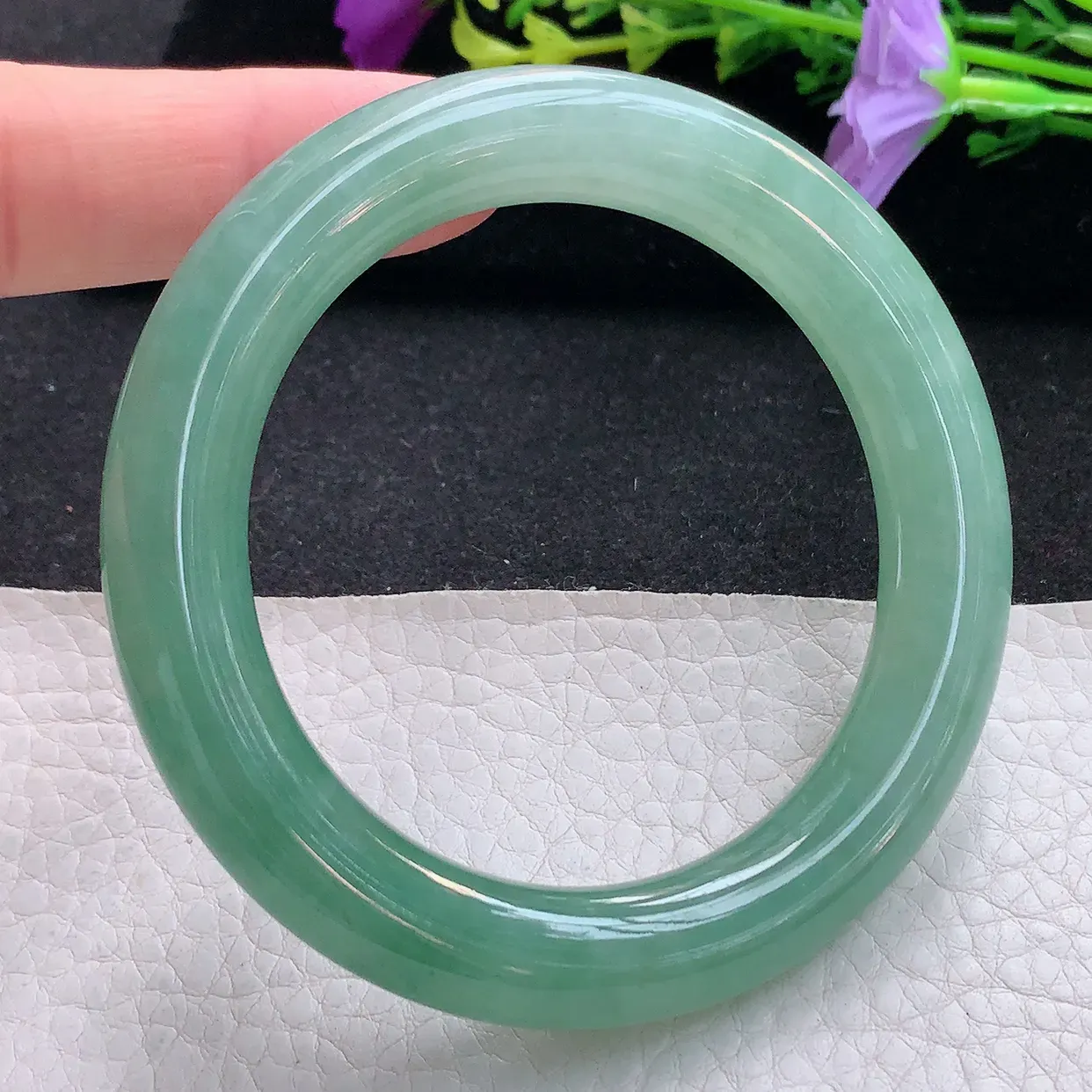 r实拍55*10.8圆条镯天然翡翠A货手镯满绿晴水正圈玉镯子福镯