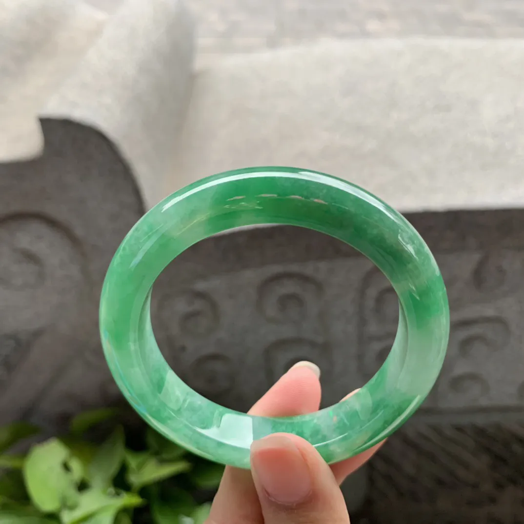 小圈口53.5-12.2-9.3 【辣阳绿正圈手镯】正圈53 54可戴