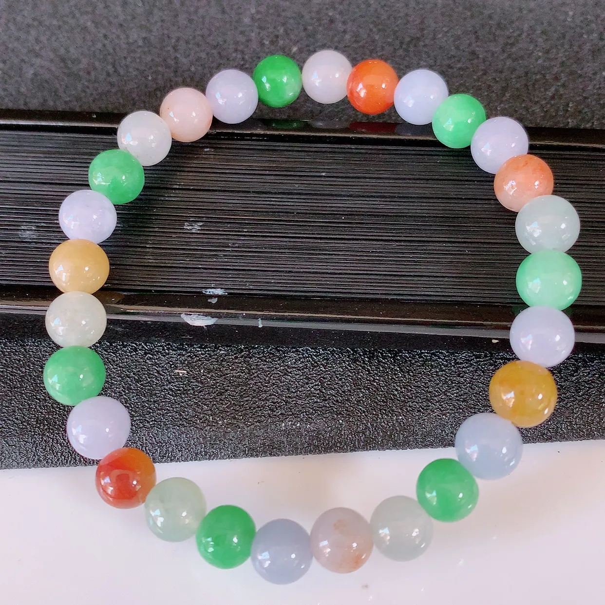 自然光实拍，冰润多宝翡翠手链，多彩翡翠手串，颜色丰富，料子细腻，高档大气，自戴送礼佳品！#46.26取一尺寸6.5