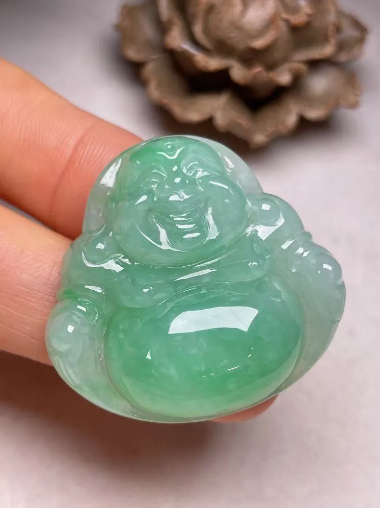 冰糯种飘绿【佛公】吊坠，种水好，玉质细腻 ，卖相好‘.