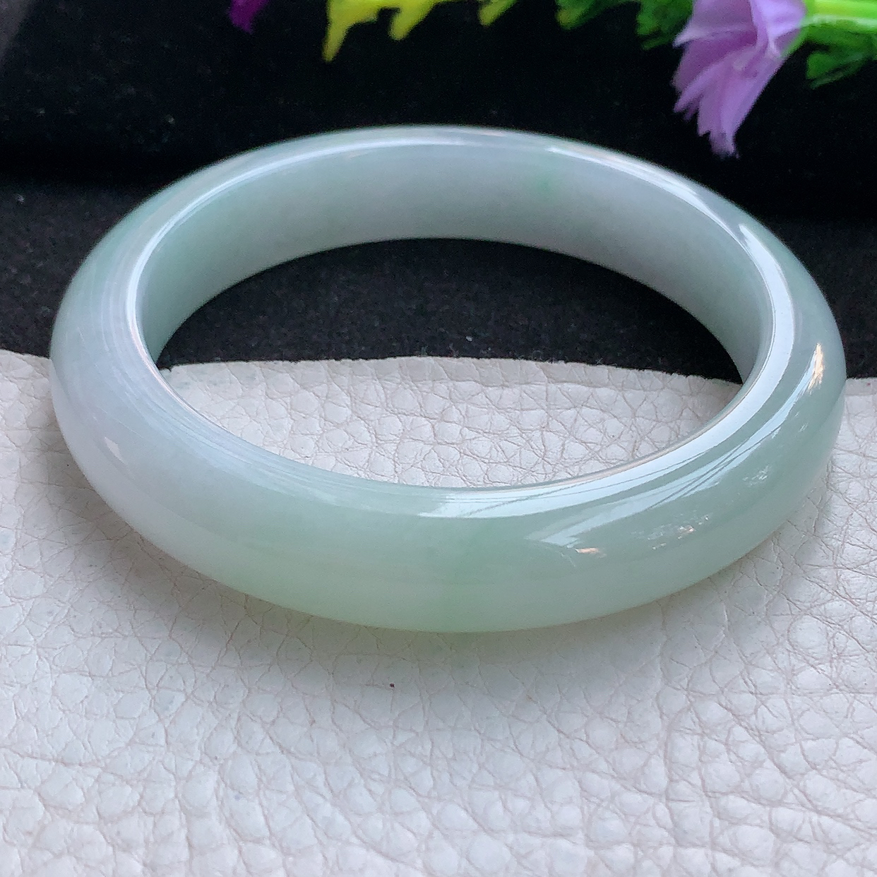 xx大圈口59*12.2*9平安镯 天然翡翠A货手镯冰润淡绿宽边正圈玉镯子