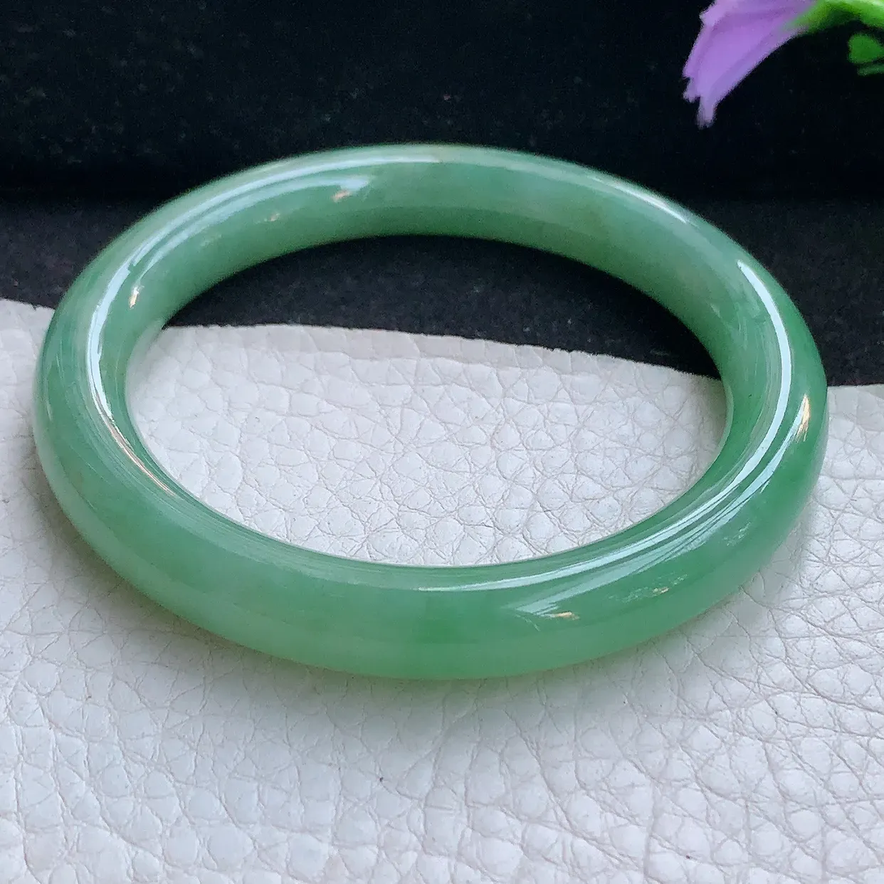 xh实拍53.5*9.2*8.6圆条镯 天然翡翠A货手镯冰油绿叮当镯 美人圆镯