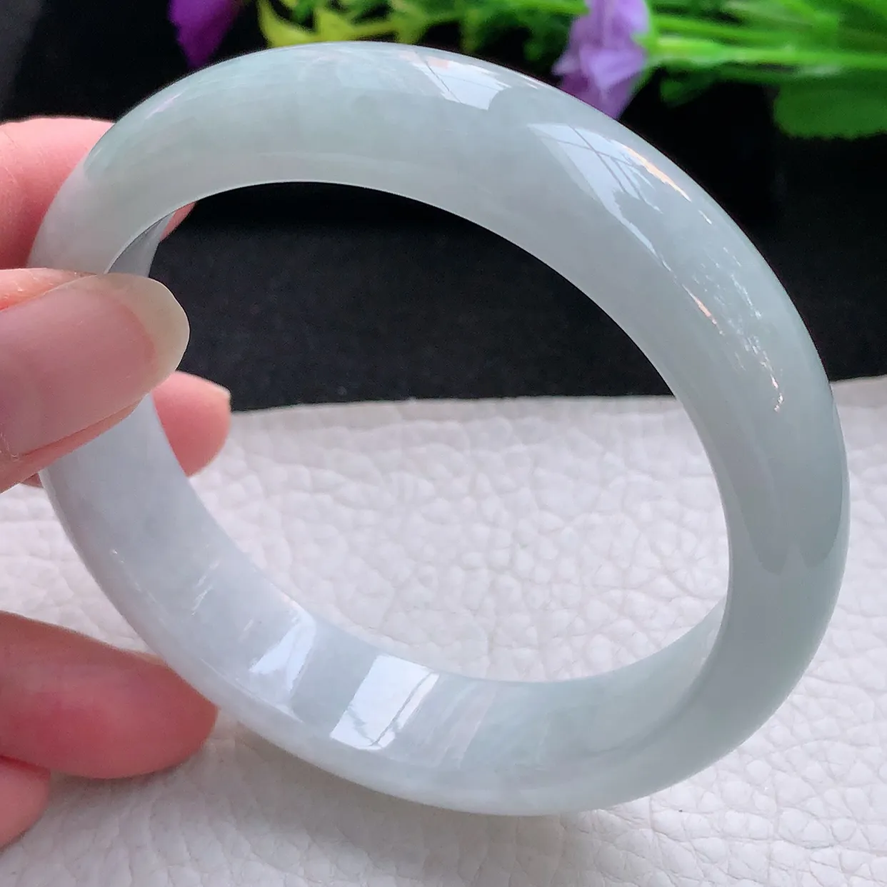 nr大圈口62*15.88.5轮胎平安镯 天然翡翠A货手镯淡绿加宽正圈玉镯子