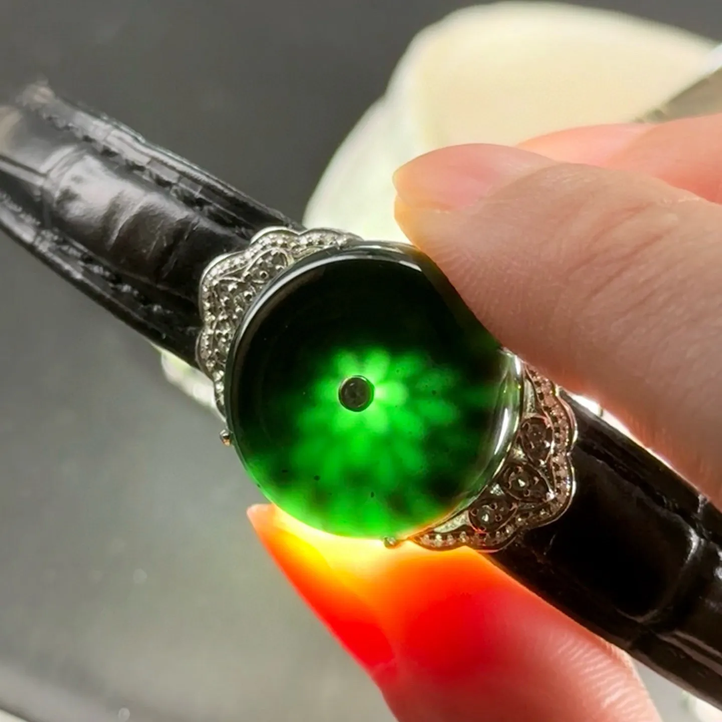 精品18k墨翠平安扣手环 种好色正 黑度极好 打灯通透 油性十足