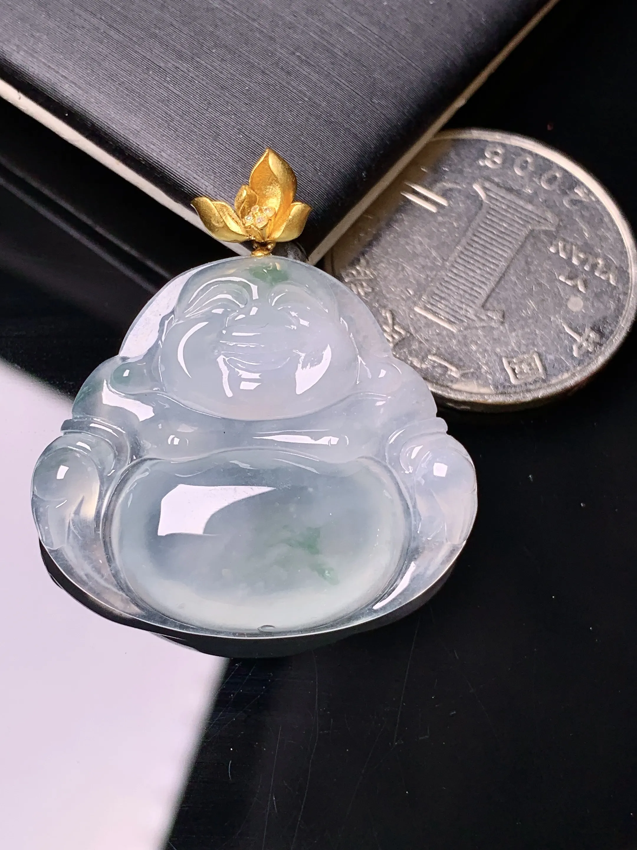 18k金镶嵌冰种佛公吊坠 玉质细腻 色泽清新艳丽 整体尺寸33.5*30.8*5.5