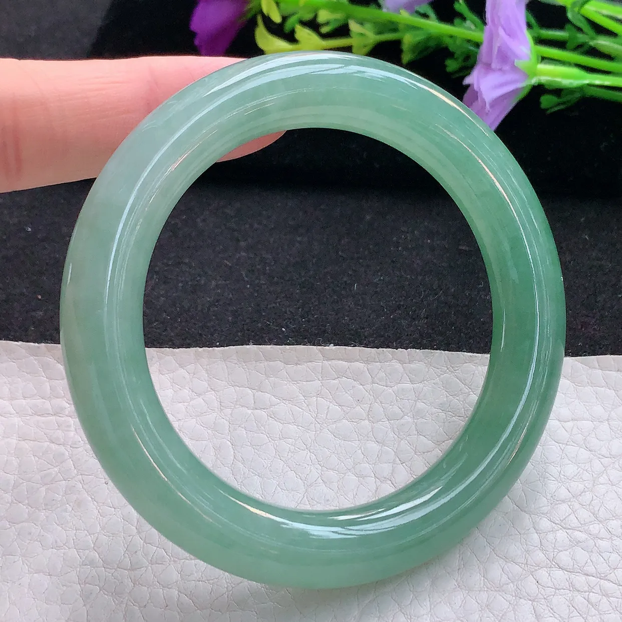 r实拍55*10.8圆条镯天然翡翠A货手镯满绿晴水正圈玉镯子福镯