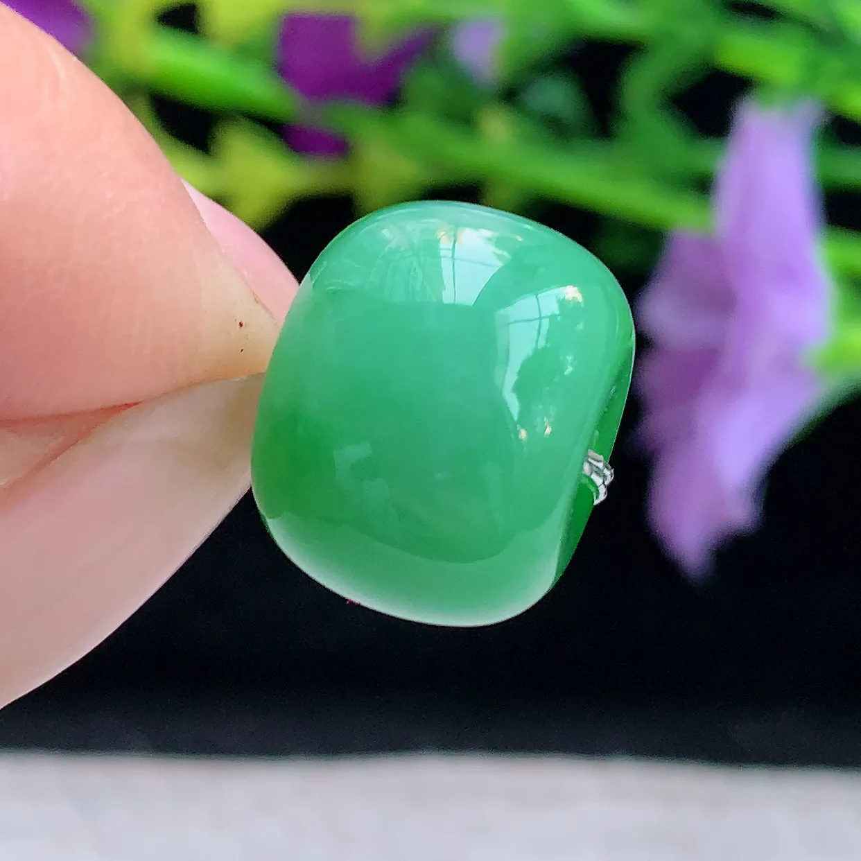 xqa实拍15*12缅甸翡翠飘阳绿转运珠玉坠 路路通锁骨坠