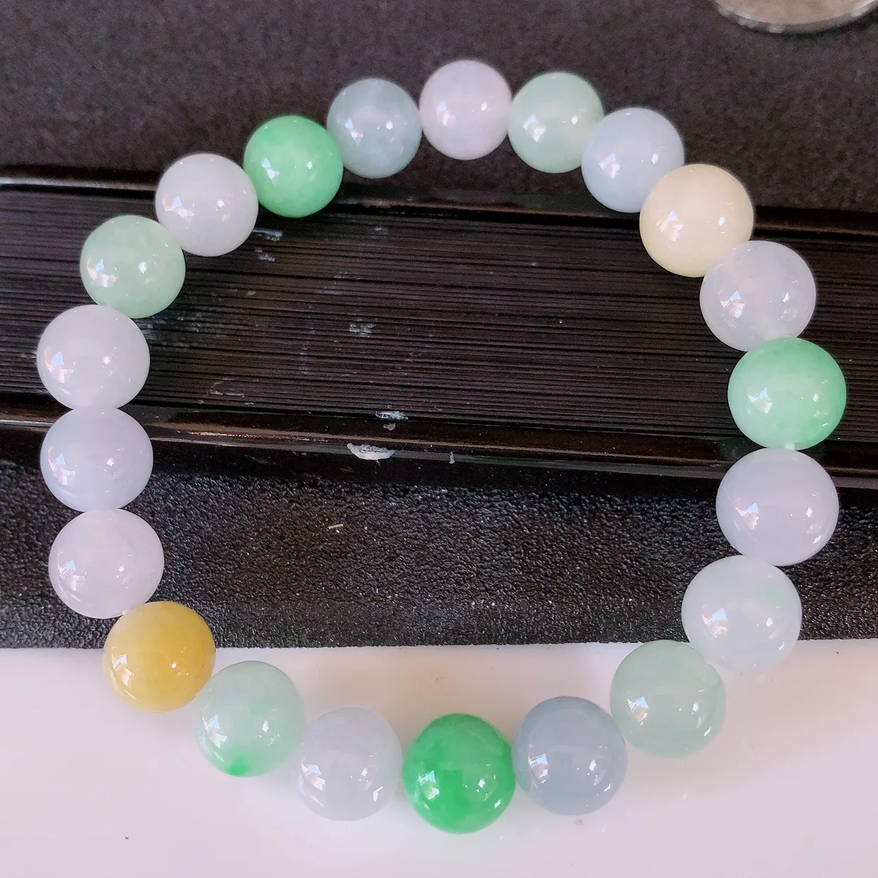 自然光实拍，冰润多宝翡翠手链，多彩翡翠手串，颜色丰富，料子细腻，高档大气，自戴送礼佳品！#46.26取一尺寸9.5