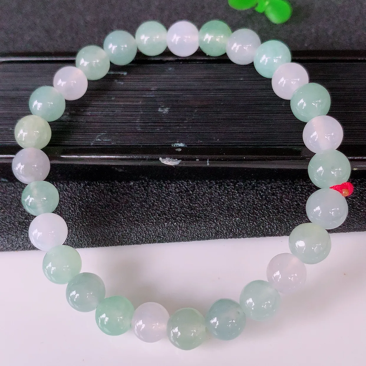 自然光实拍，冰种多宝翡翠手链，多彩翡翠手串，颜色丰富，料子细腻，高档大气，自戴送礼佳品！#46.24