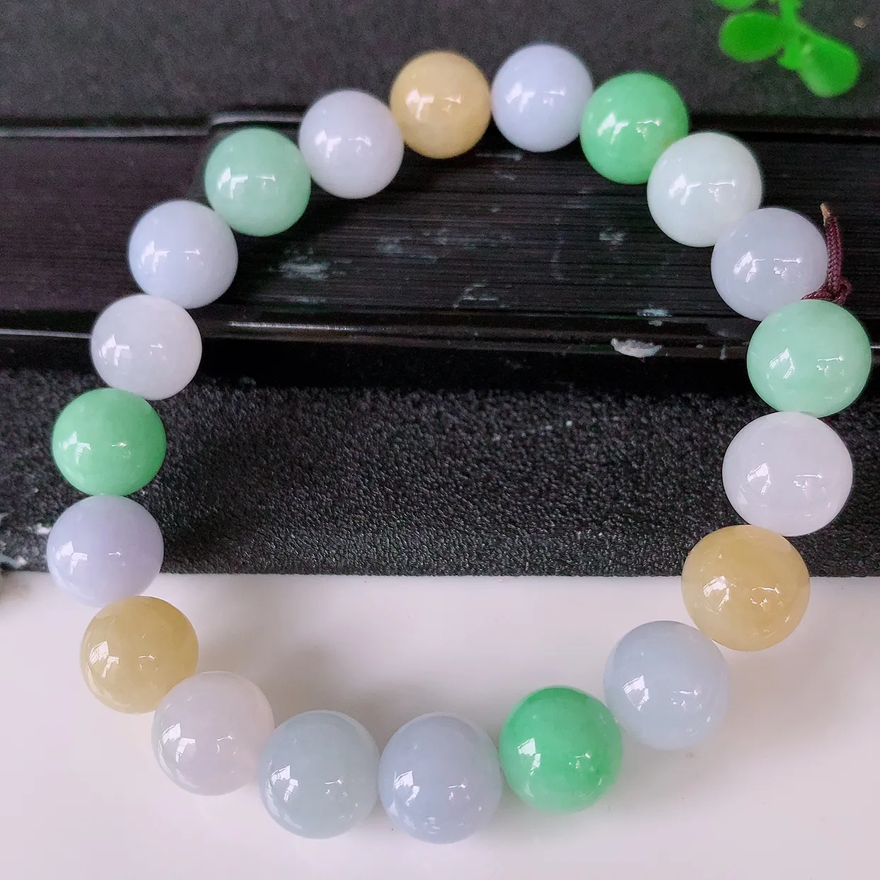 自然光实拍，冰润多宝翡翠手链，多彩翡翠手串，颜色丰富，料子细腻，高档大气，自戴送礼佳品！#46.24