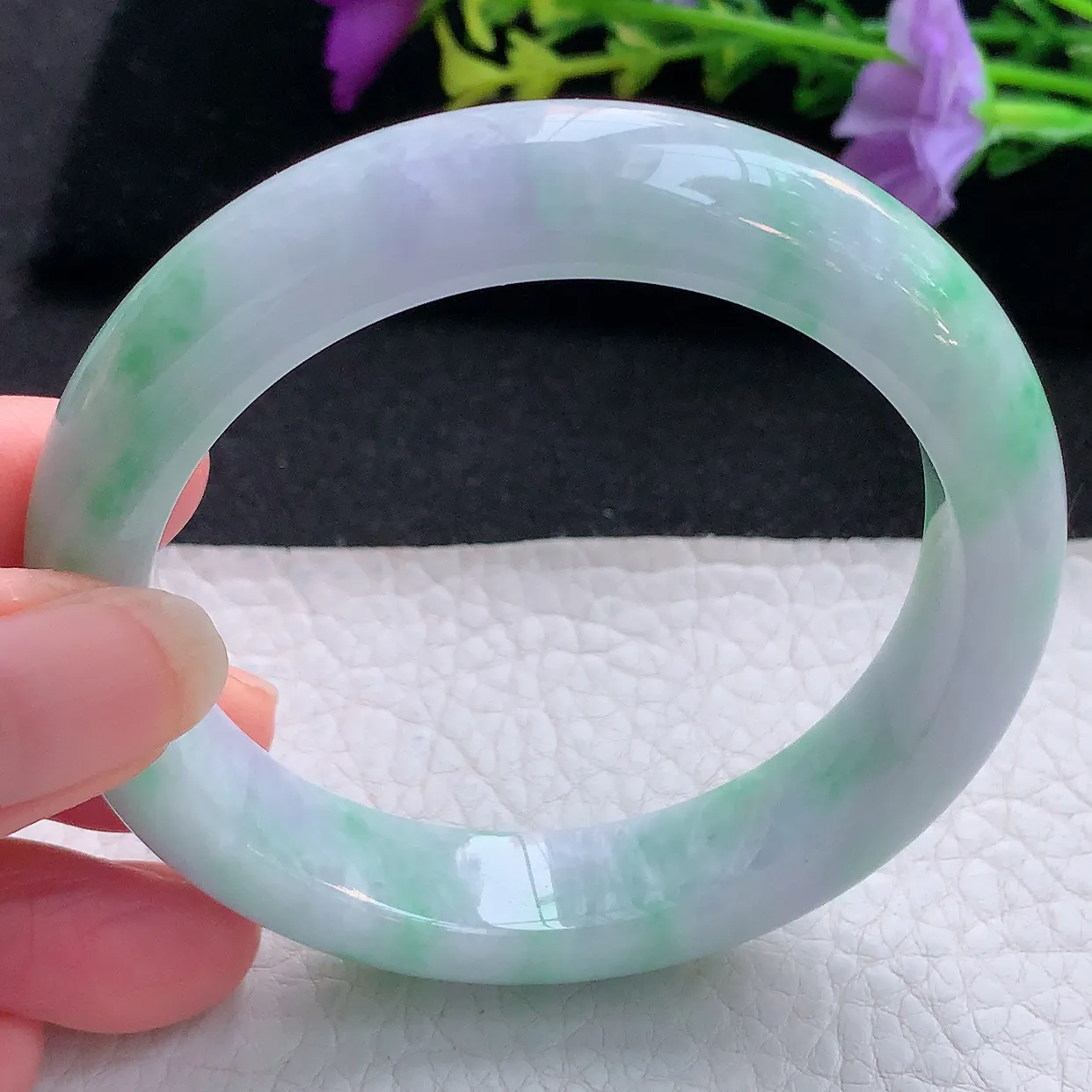 Ee实拍55.5*12.5*8.8平安镯 天然翡翠A货手镯飘绿宽边正圈玉镯子