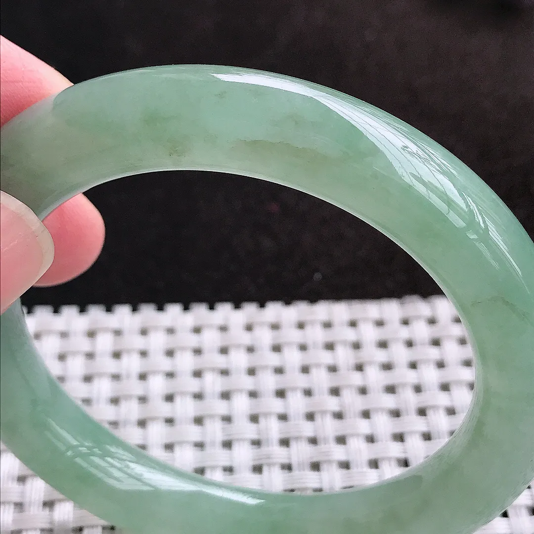 实拍A货翡翠52.5/9.9/9.7老坑冰胶水灵冰晴绿圆条手镯玉镯手环