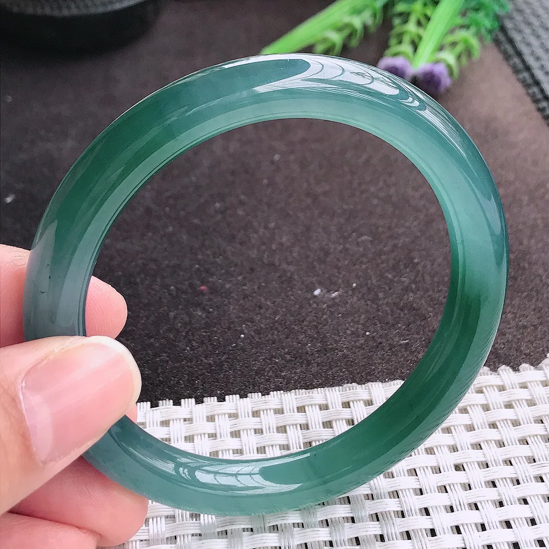 实拍A货翡翠57/8.8老坑冰胶果冻满色天空蓝圆条手镯玉镯手环