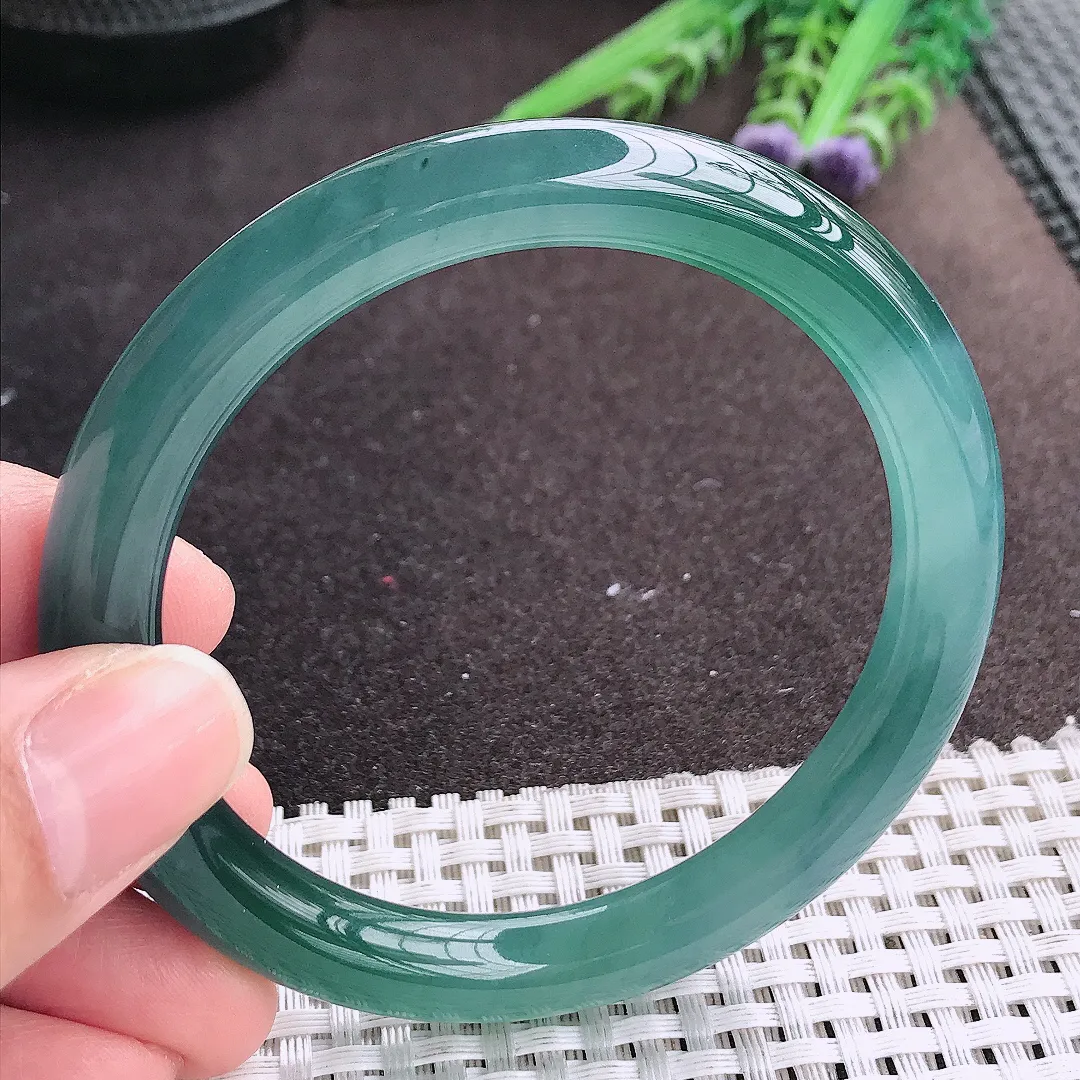 实拍A货翡翠57/8.8老坑冰胶果冻满色天空蓝圆条手镯玉镯手环