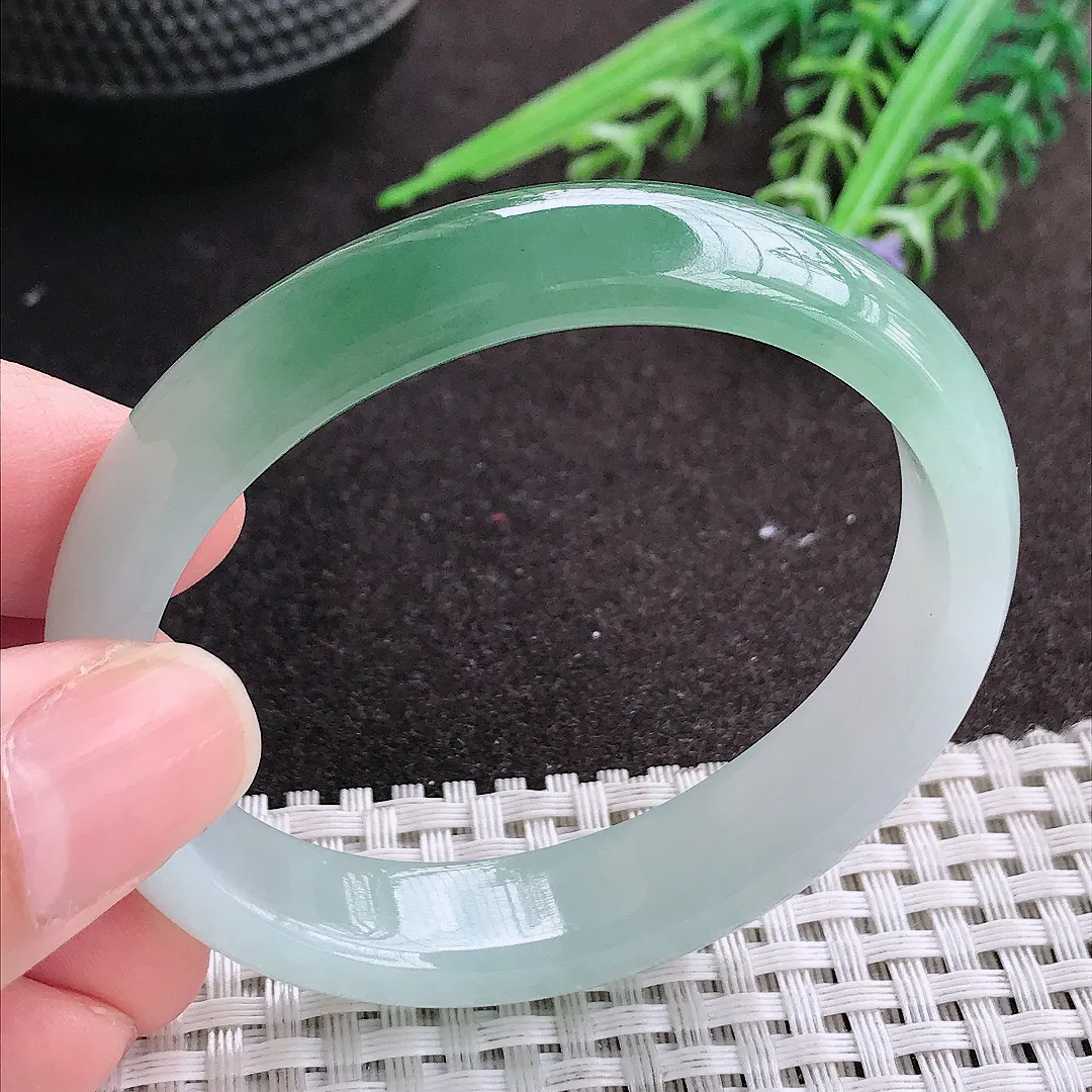 实拍A货翡翠53/45/12.4/7老坑冰胶水灵油绿贵妃手镯宽边玉镯手环