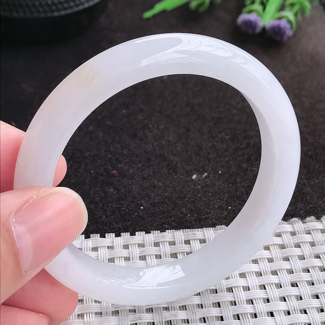 实拍A货翡翠52/9.2/7.9老坑冰润月光白手镯宽边玉镯手环