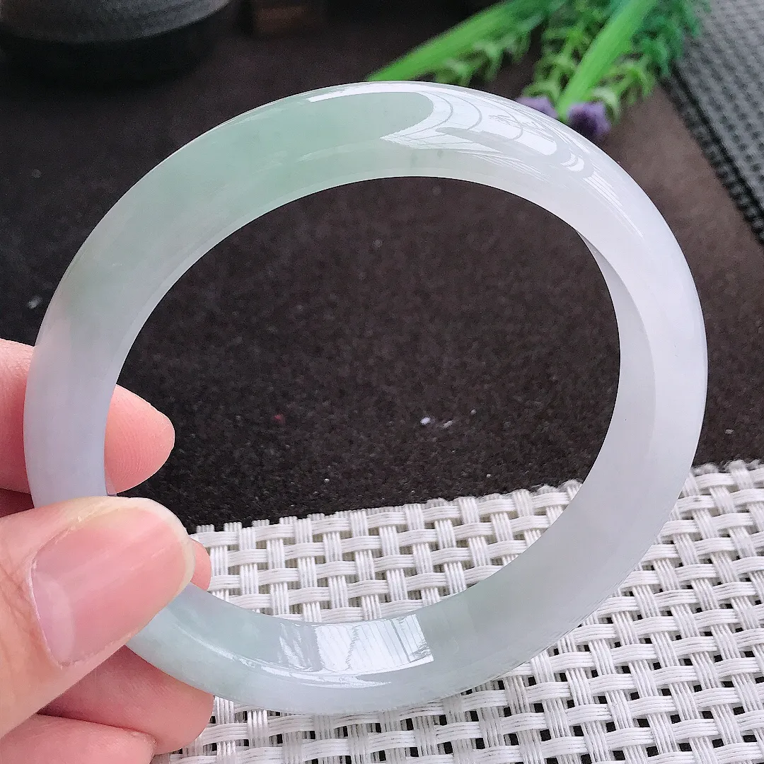 实拍A货翡翠63/12.6/8.3老坑冰胶果冻冰晴大圈口手镯宽边玉镯手环