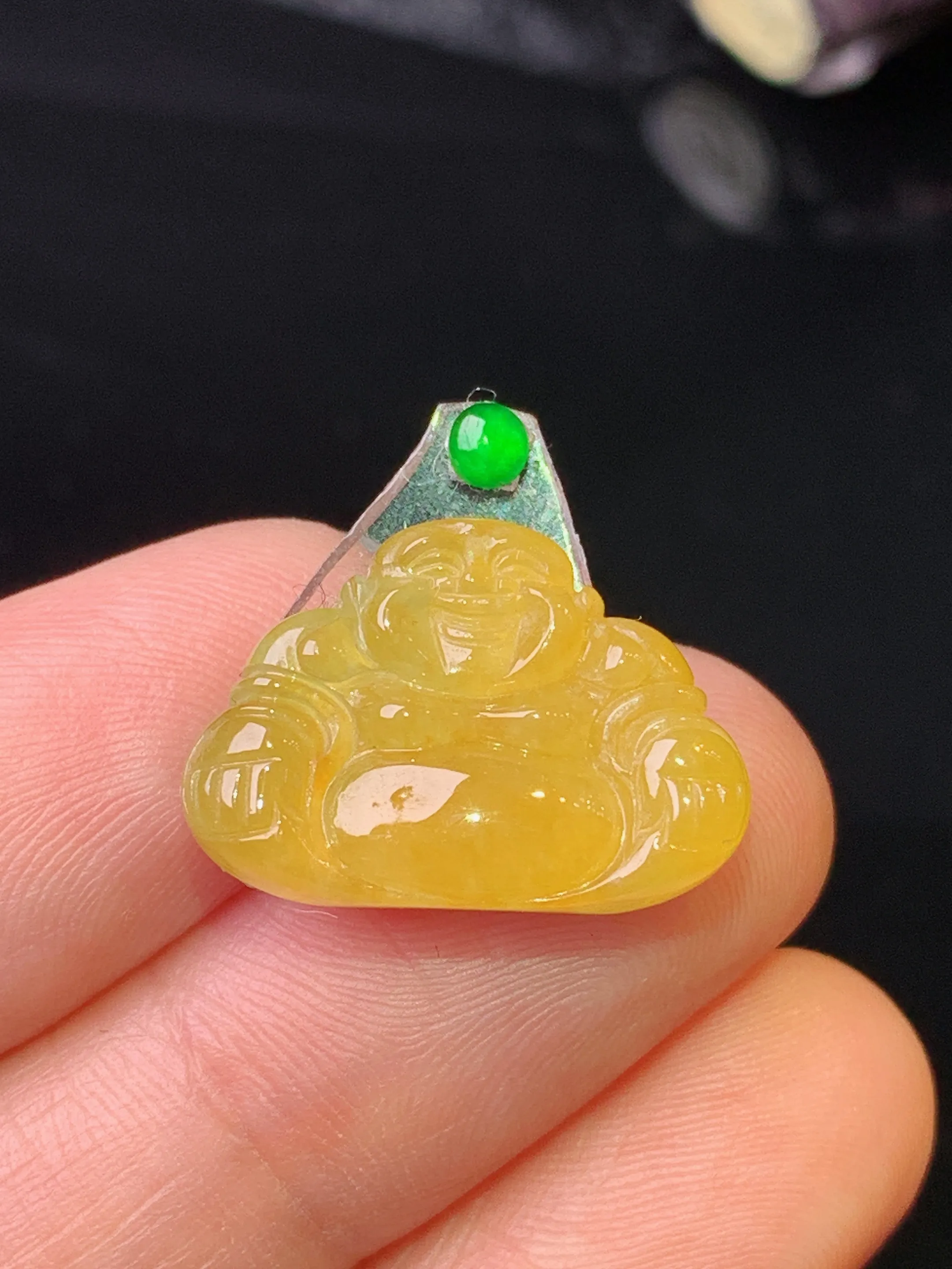 镶嵌 黄翡佛公吊坠 玉质细腻 色泽清新艳丽 整体尺寸13.5*18*4.5