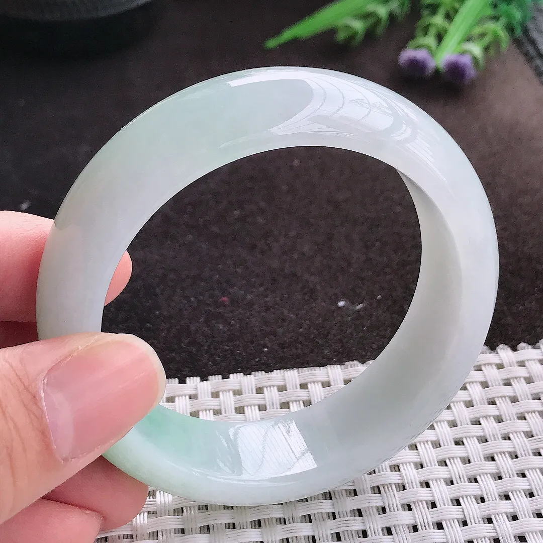 实拍A货翡翠54.5/17.8/9老坑精美冰润飘花轮胎手镯宽边玉镯手环